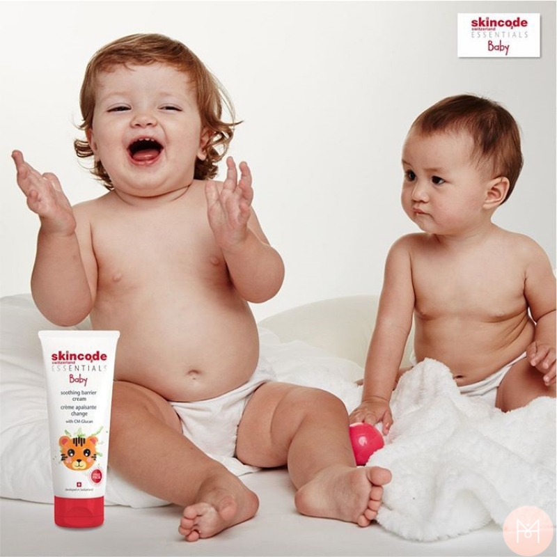 Tinh dầu massage trẻ em Skincode Essentials Baby Calm Massage Oil